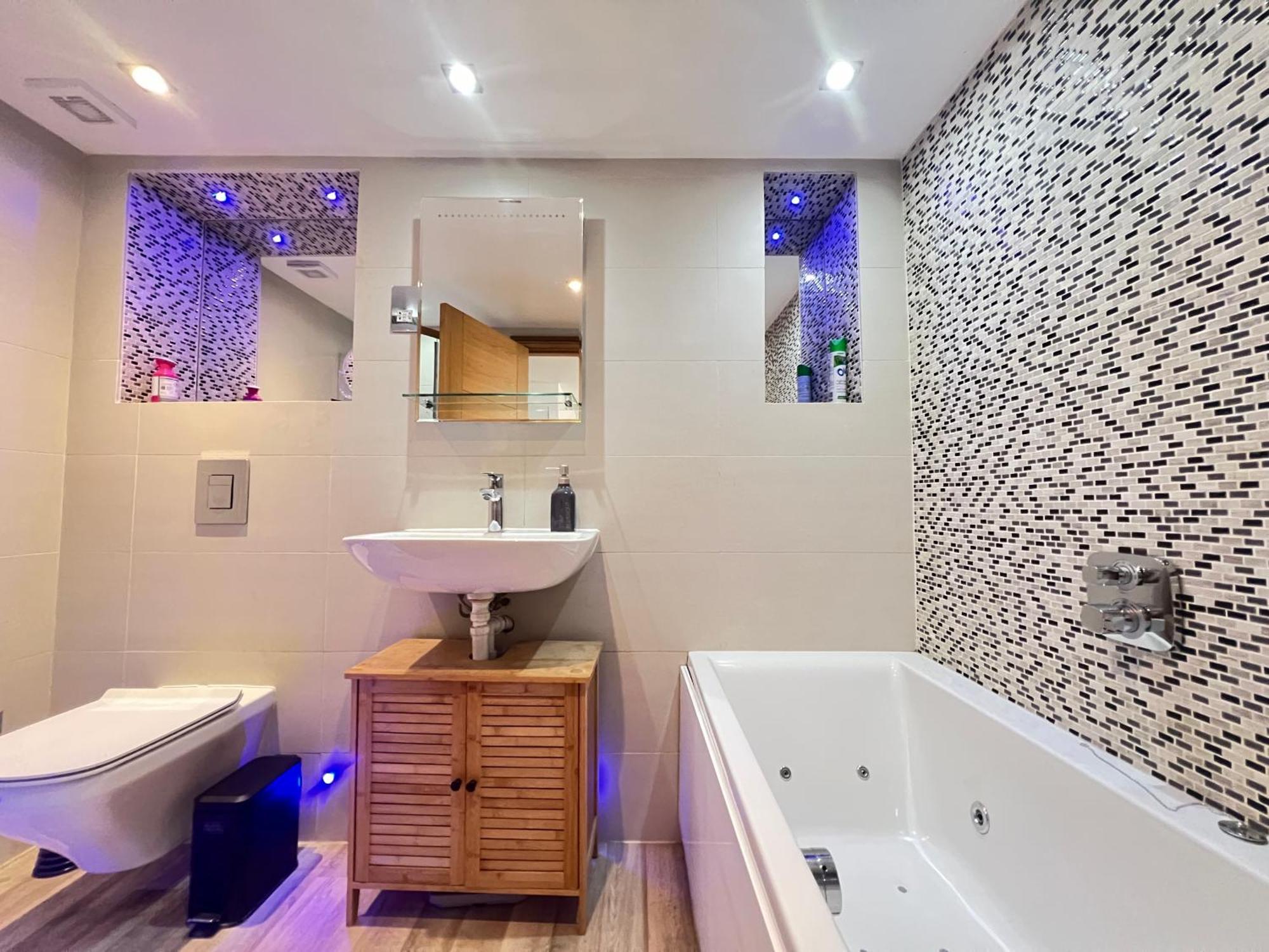 3.5 High Ceilings - Centrally Located London Exteriör bild